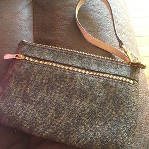 Michael Kors wristlet